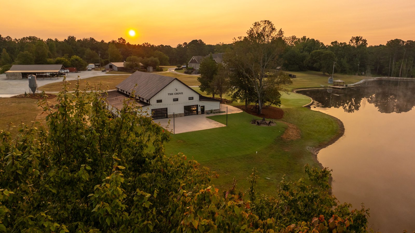 The Grove at Defoor Farm: A Timeless Wedding Venue near Kennesaw, GA